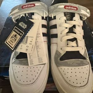 MENS 9.5 ADIDAS STAR WARS FORUM LOW NEW WITH TAGS